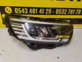 Oto Çıkma Parça / Renault / Kangoo / Far & Stop / Sağ Ön Far / Çıkma Parça 