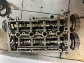 Oto Çıkma Parça / Volkswagen / Passat / Motor / Silindir Kapağı / Çıkma Parça 