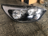 Oto Çıkma Parça / Kia / Rio / Far & Stop / Sağ Ön Far / Çıkma Parça 