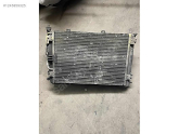 Oto Çıkma Parça / Renault / Megane / Radyatör / Su Radyatörü / Çıkma Parça 