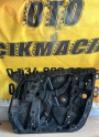 Mercedes c serisi W205 sağ ön cam krikosu A2057226400