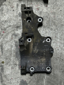 038903143AF CADDY ŞARJ DİNAMOSU KLİMA BAĞLANTI TAŞIYICI BRAKETİ