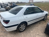 Peugeot 406 sağ ön kapı