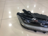 Oto Çıkma Parça / Volkswagen / Passat / Far & Stop / Sağ Ön Far / Çıkma Parça 