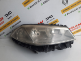 Oto Çıkma Parça / Renault / Megane / Far & Stop / Sağ Ön Far / Çıkma Parça 