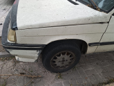 1990 Renault flash sağ çamurluk