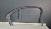MERCEDES C SERİ W205 SOL ARKA KAPI CAM ÇERÇEVESİ A2057370171