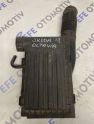Oto Çıkma Parça / Skoda / Octavia / Filtre / Hava Filtresi Kazanı / Çıkma Parça 