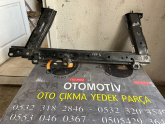 Oto Çıkma Parça / Renault / Clio / Alt Takım / Radyatör Traversi / Çıkma Parça 