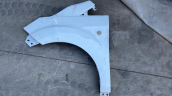 ford courier çıkma sol ön çamurluk (son fiyat)