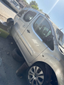 Berlingo sağ kapı