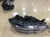 Oto Çıkma Parça / Volkswagen / Passat / Far & Stop / Sağ Ön Far / Çıkma Parça 
