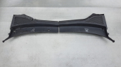 Oto Çıkma Parça / Volkswagen / Passat / Oto Cam / Ön Cam Izgarası / Çıkma Parça 
