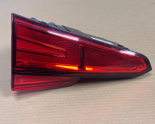 AUDİ A4 B9 16-19 STOP LAMBASI İÇ SOL (LEDSİZ) 8W5945075