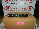 Oto Çıkma Parça / Nissan / X-Trail / Elektrik / Dörtlü Flaşör Düğmesi / Sıfır Parça 