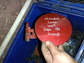 MİTSUBİSHİ LANCER DEPO KAPAĞI