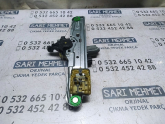 Oto Çıkma Parça / Ford / Focus / Oto Cam / Cam Krikosu / Çıkma Parça 