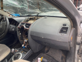 Oto Çıkma Parça / Renault / Megane / Göğüslük & Torpido / Komple Torpido / Çıkma Parça 
