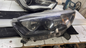 Oto Çıkma Parça / Renault / Captur / Far & Stop / Sağ Ön Far / Çıkma Parça 