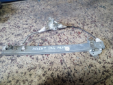 HYUNDAİ ACCENT SAĞ ARKA CAM KRİKOSU
