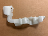 AUDİ A4 16-25 TAMPON BRAKETİ SAĞ ÖN 8W0807284