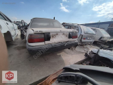 Oto Çıkma Parça / Toyota / Corolla / Radyatör / Yedek Su Deposu / Çıkma Parça 