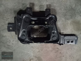 JX61-17C939-AB - FORD FOCUS MK4 ÖN KAYIŞ TAKMA BRAKETİ