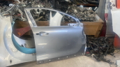 Peugeot 208 sağ ön kapı orijinal