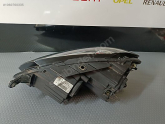 Oto Çıkma Parça / Volkswagen / Passat / Far & Stop / Sağ Ön Far / Çıkma Parça 