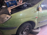 Renault Scenic 1 sol ön çamurluk