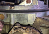 Oto Çıkma Parça / Mercedes / 200 / Motor / Karbüratör / Çıkma Parça 