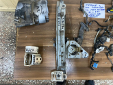 Oto Çıkma Parça / Renault / Megane / Kaporta & Karoser / Kapı Menteşesi / Çıkma Parça 