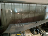 Oto Çıkma Parça / Mercedes / 230 / Oto Cam / Ön Cam Izgarası / Çıkma Parça 