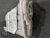 AUDİ A5 ORJİNAL YEDEK SU DEPOSU