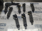 ÇIKMA FORD FOCUS 1 SAĞ ÖN DIŞ KAPI KOLU BRAKETİ