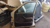 Oto Çıkma Parça / Ford / Escort / Kaporta & Karoser / Sağ Ön Kapı / Çıkma Parça 