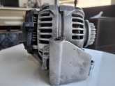 Oto Çıkma Parça / Volkswagen / Transporter / Elektrik / Şarj Dinamosu / Çıkma Parça 