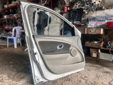 Oto Çıkma Parça / Renault / Fluence / Kaporta & Karoser / Sol Ön Kapı / Çıkma Parça 