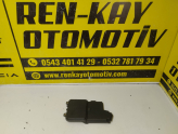 284B81525R RENAULT MEGANE 4 UPC BEYİN RÖLE ÜST KAPAĞI ORJ ÇIKMA