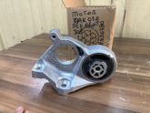 Oto Çıkma Parça / Peugeot / 208 / Motor / Takozu & Kulağı / Çıkma Parça 