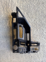 Peugeot 3008 arka tampon braketi sol(OEM: 9810591580)