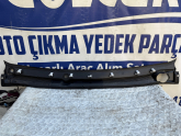 Oto Çıkma Parça / Dacia / Sandero / Oto Cam / Ön Cam Izgarası / Çıkma Parça 