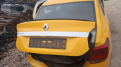 Renault Symbol bagaj kapağı