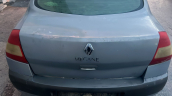 Renault megan 2 bagaj kapağı