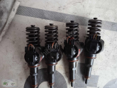 Oto Çıkma Parça / Volkswagen / Jetta / Motor / Enjektör / Çıkma Parça 