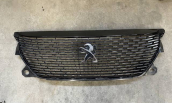 Peugeot 2008 ön panjur 982632672s