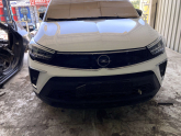 Oto Çıkma Parça / Opel / Crossland X / Tampon / Tampon Izgara Çıtası / Çıkma Parça 