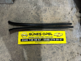 Oto Çıkma Parça / Opel / Astra / Oto Cam / Ön Cam Izgarası / Çıkma Parça 