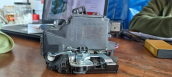 Oto Çıkma Parça / Volkswagen / Golf / Kaporta & Karoser / Kapı Kilidi / Çıkma Parça 