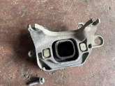 Oto Çıkma Parça / Renault / Megane / Şanzıman / Şanzıman Takozu / Çıkma Parça 